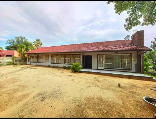 4 BEDROOM HOUSE TO LET IN SASOLBURG EXT 23